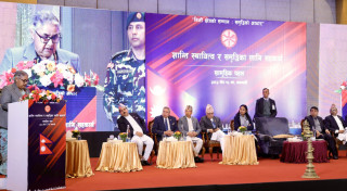 ढलेका निजी क्षेत्रका संरचना पुनर्निमाण भए   फेरि जल्दैनन् भन्ने ग्यारेन्टी दिन सरकार तयार