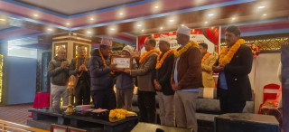 उत्कृष्ट व्यवस्थापकको रूपमा  जनमुखी साकोसका भेष  मिजार सम्मानित