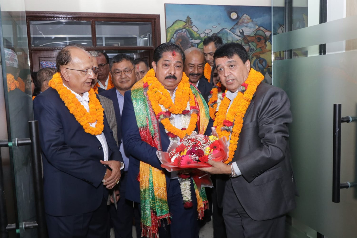 महासंघका नवनिर्वाचित अध्यक्ष  श्रेष्ठद्वारा पद बहालीः आगामी कार्यकालका लागि ६ स्तम्भ ६० पहल सार्वजनिक