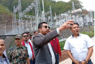 विद्युत महसुल बक्यौता असुलीलाई  अगाडि बढाउन मन्त्री श्रेष्ठको निर्देशन