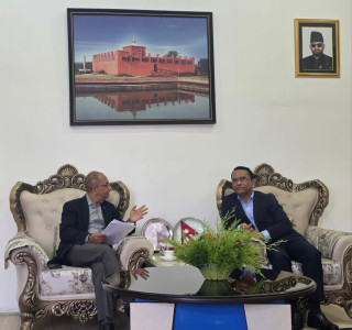 लगानीकर्ताको आत्मविश्वास उकास्ने र अर्थतन्त्रको पुनरुत्थानमा सहयोग पुग्ने मौद्रिक नीतिको माग