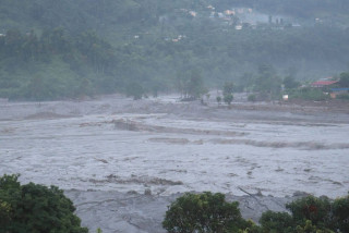 भोटेकोशी बाढीले हालसम्म ७३४ जनाको ज्यान लियो