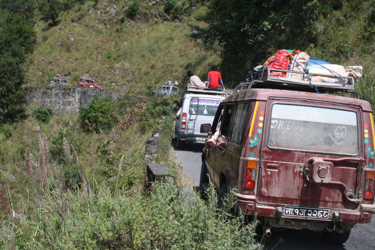 बाढीपछि काठमाडौं–हेटौंडा आवागमनका लागि यी वैकल्पिक रूट निर्धारण