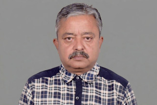राजनीतिक बिश्लेषक भरत दाहाल  माेरङबाट पक्राउ