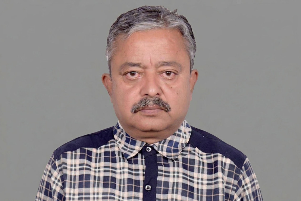 राजनीतिक बिश्लेषक भरत दाहाल  माेरङबाट पक्राउ